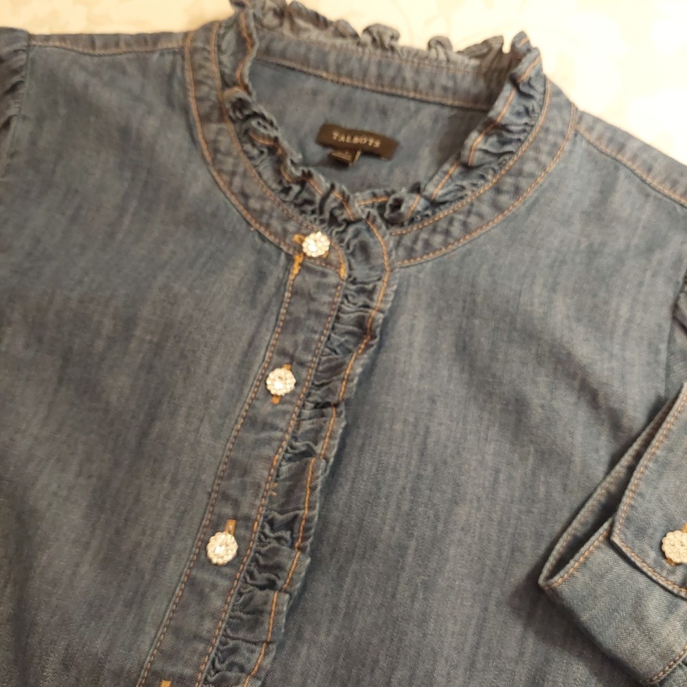 Talbots Wms Ruffle Collar Denim Popover Cotton Shirt Sparkle Buttons L NEW! $100 - Picture 4 of 13
